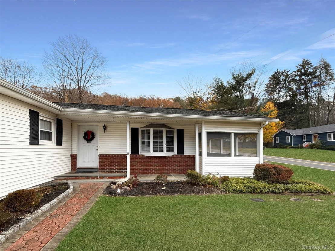 Photo of 112 Putnam Road