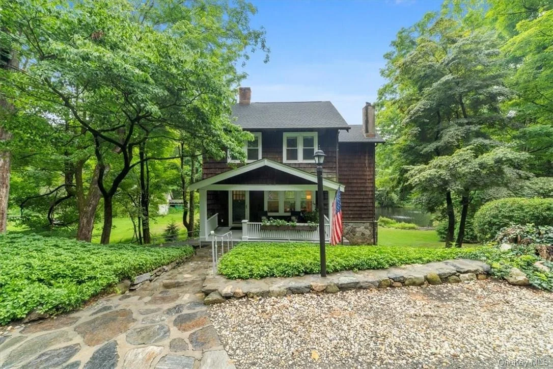 Photo of 28 Inningwood Road