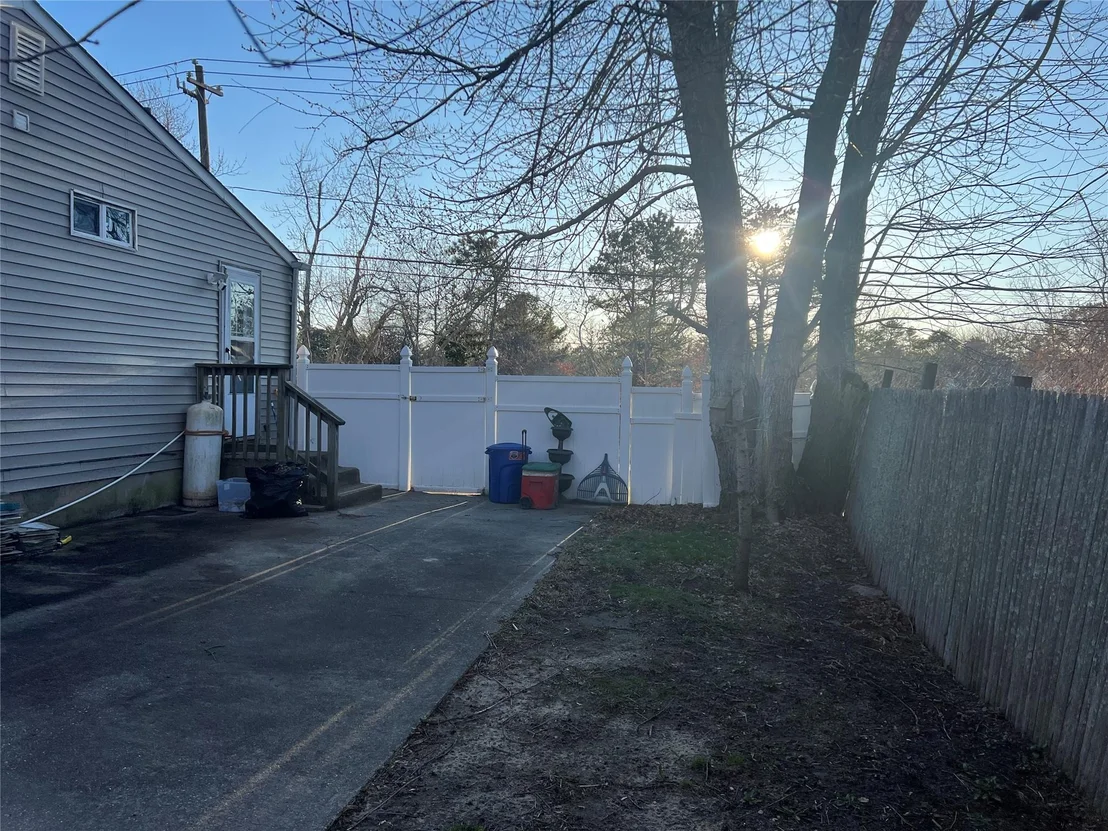Photo of 907 Americus Avenue