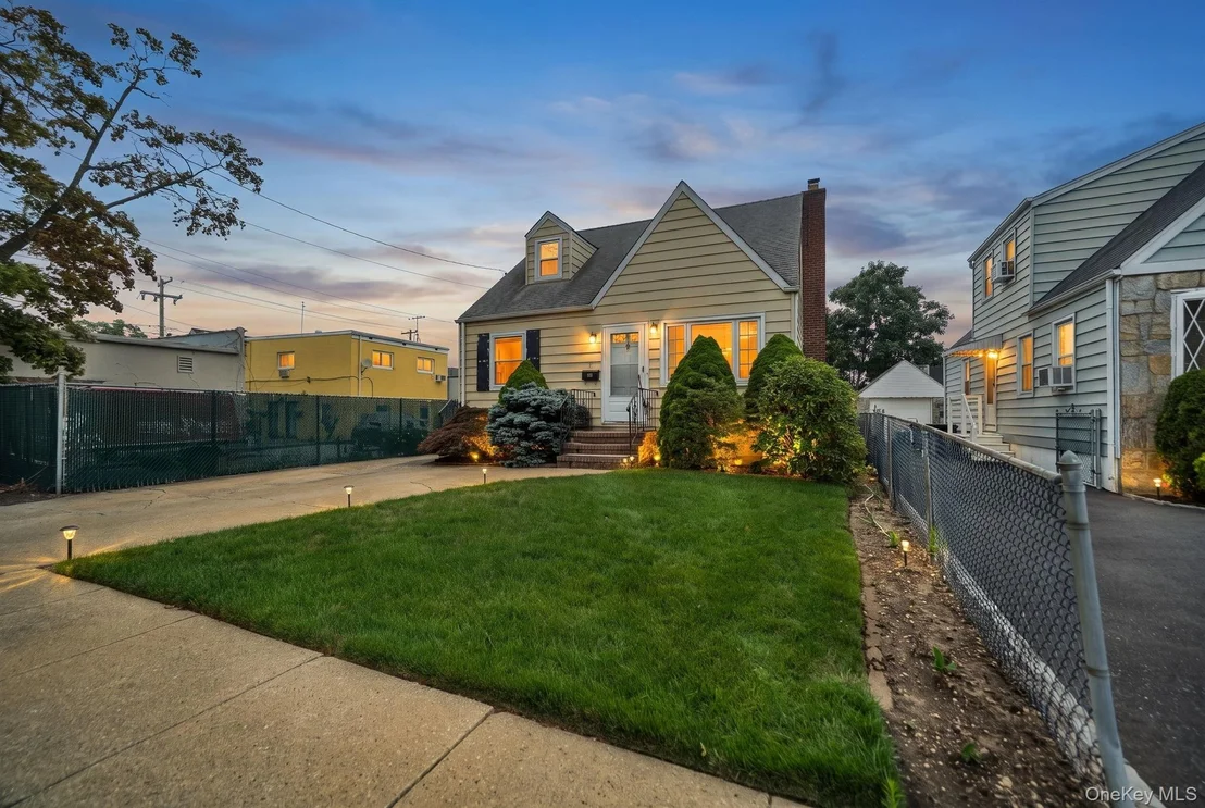 Photo of 6 Lippold Street