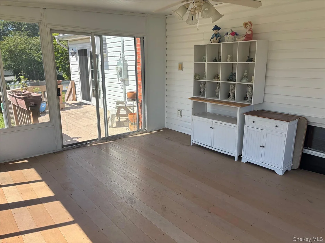 Photo of 10 13th Avenue