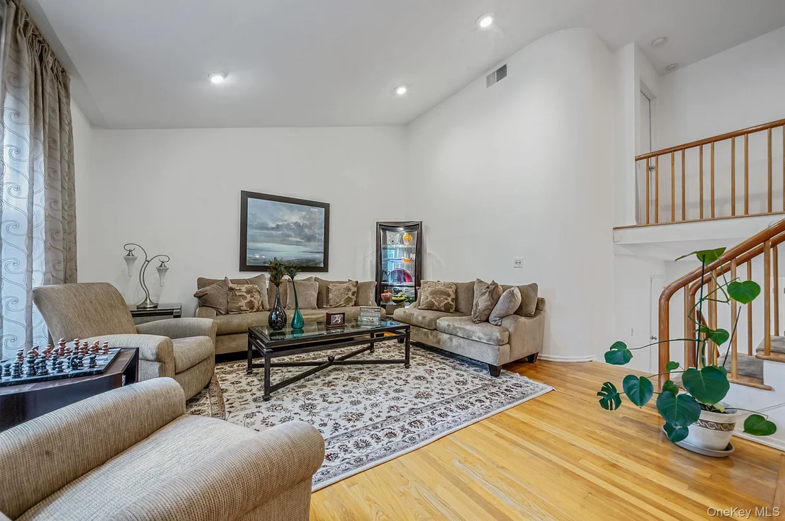 Photo of 2 Sagamore Way N
