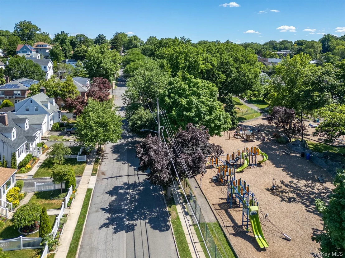 Photo of 443 Third Avenue