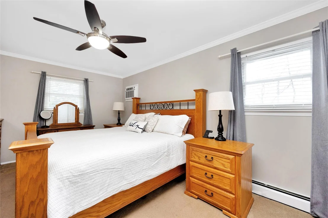 Photo of 4 Brooktree Circle