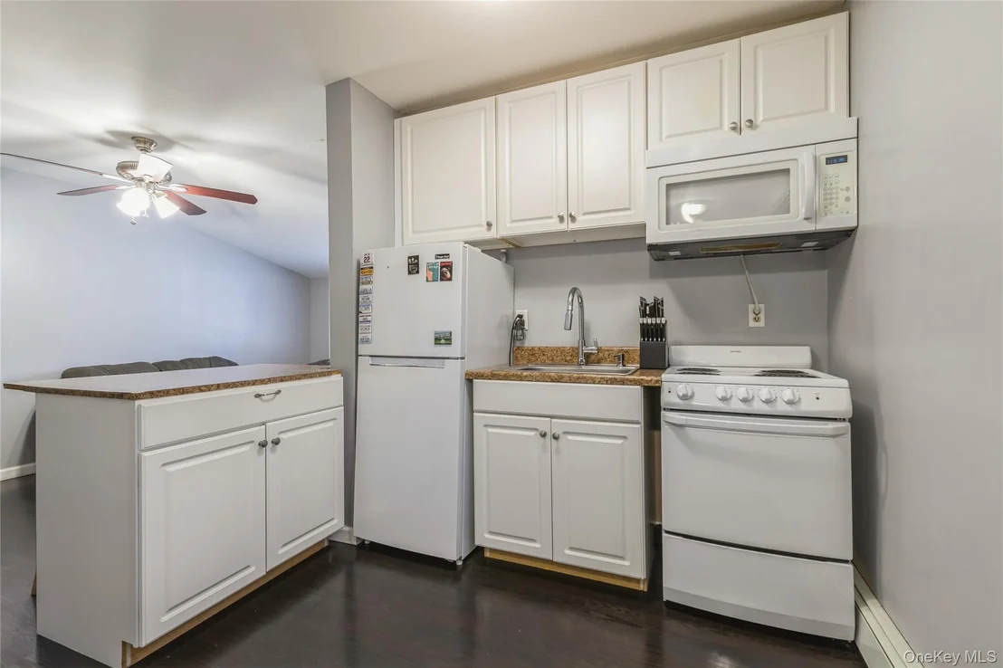 Photo of 84 Corbin Avenue