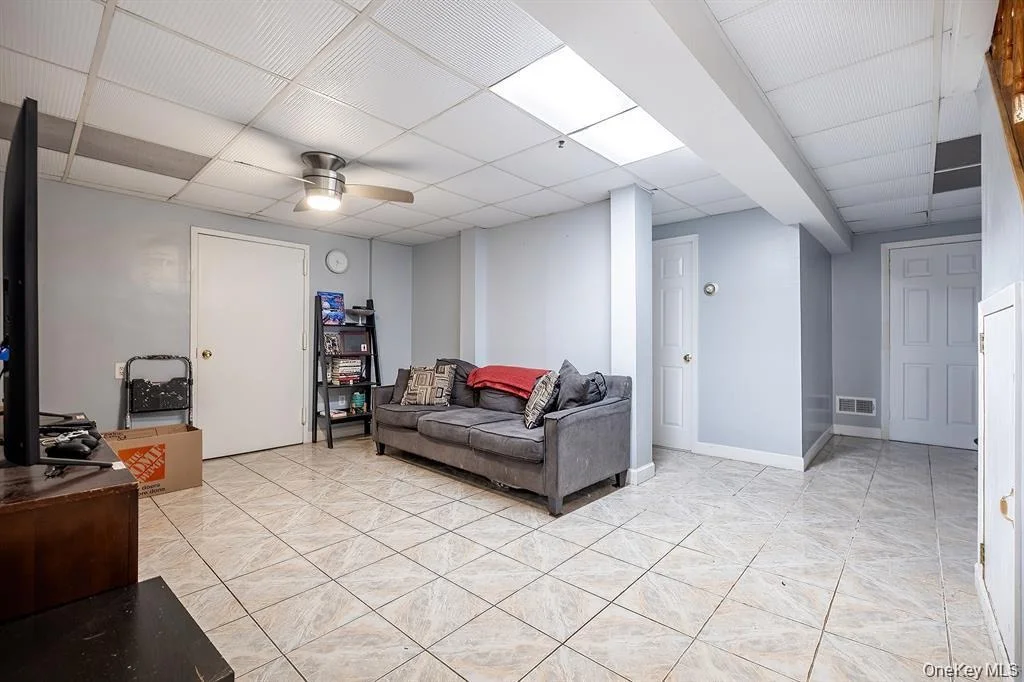 Photo of 16 Stoneham Place