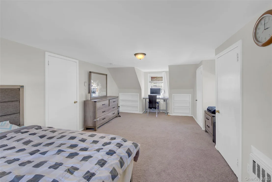 Photo of 1210 Emma Place