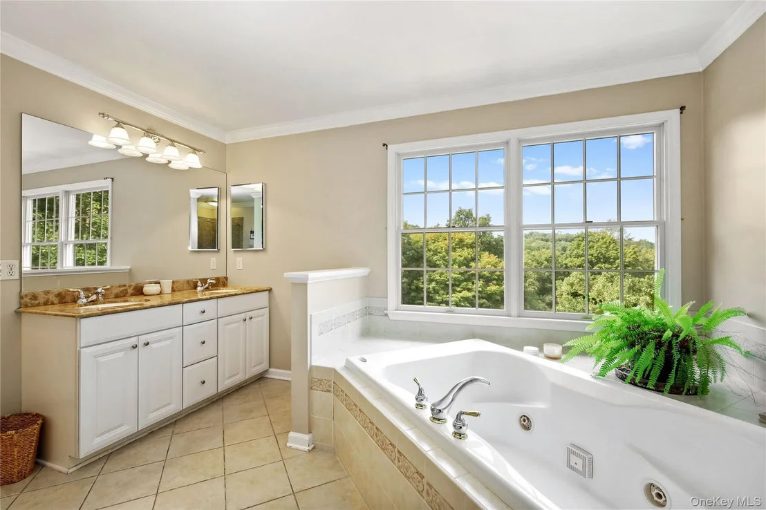 Photo of 20 Parkview Circle