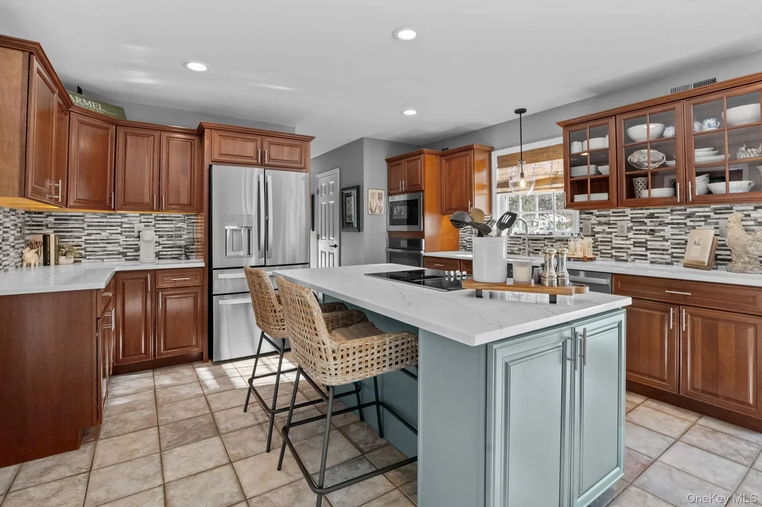 Photo of 6 Ridge Circle