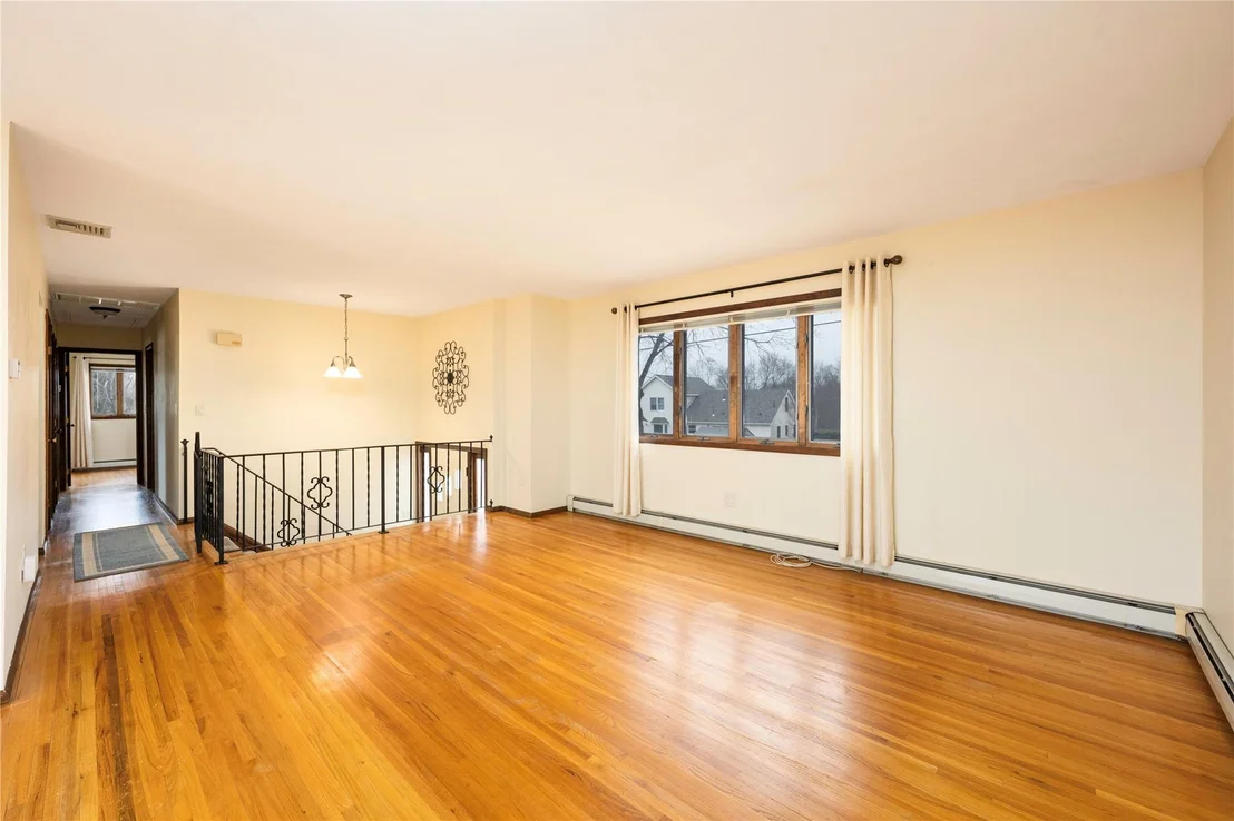 Photo of 46 Upton Road