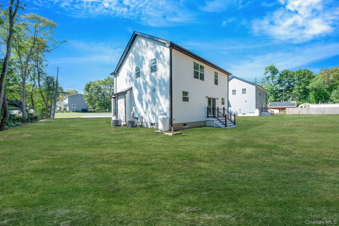 Photo of 39 Lakeview Drive