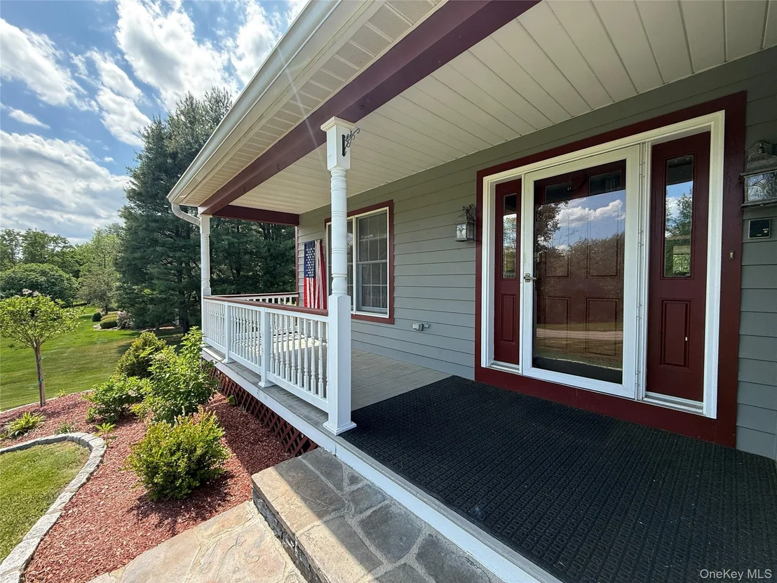Photo of 58 Hoose Boulevard
