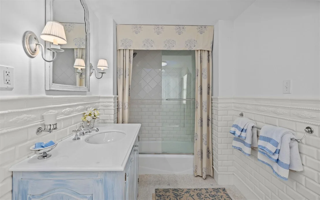 Photo of 44 Beach Lane