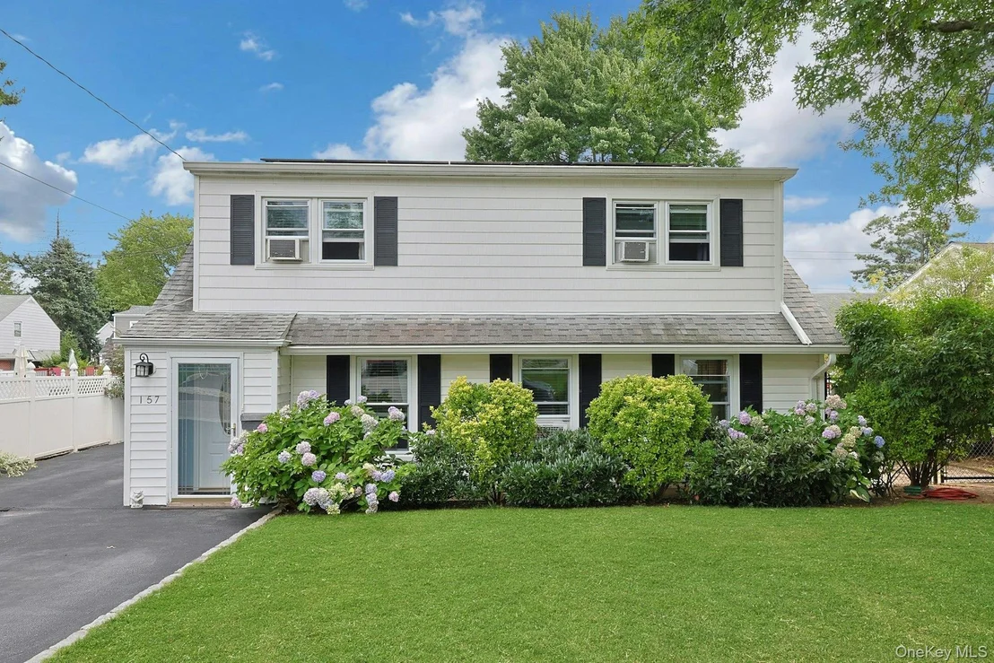 Photo of 157 Whitman Road