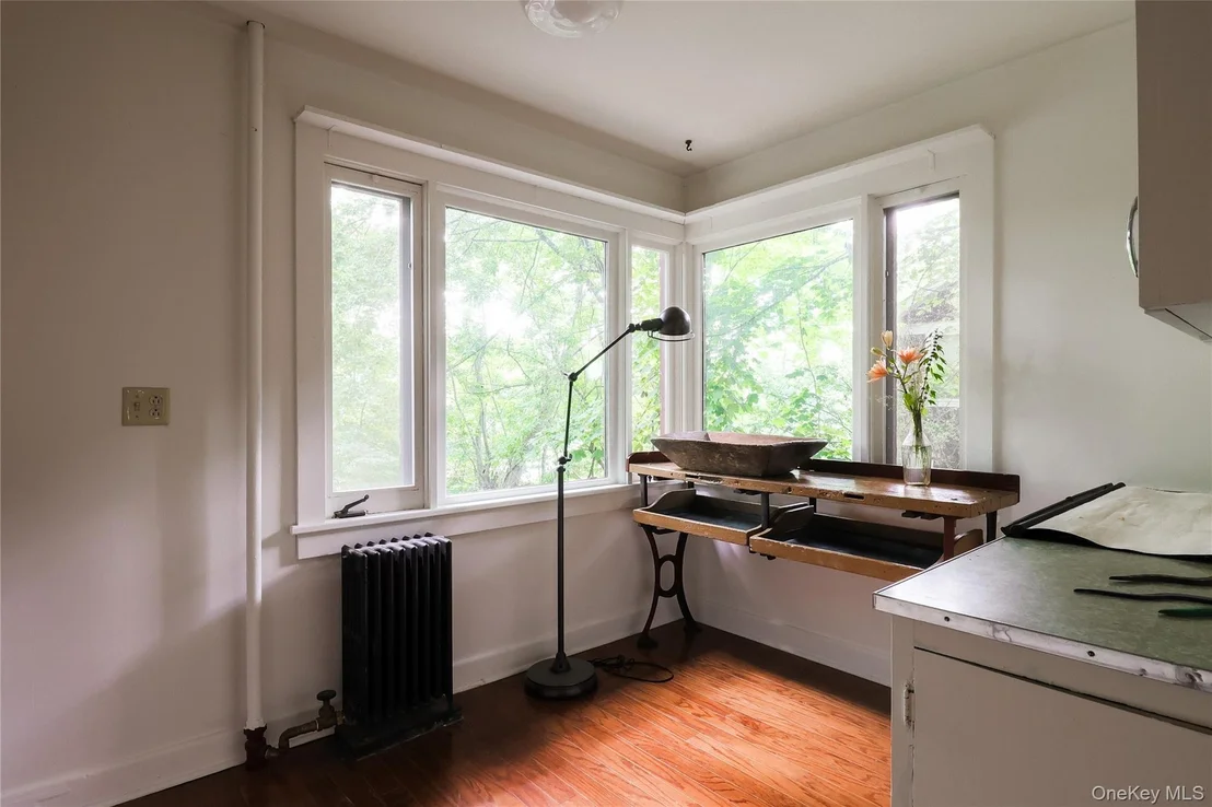 Photo of 12 Highview Avenue