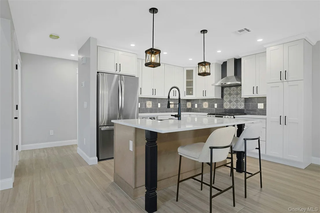 Photo of 74 Beach Road