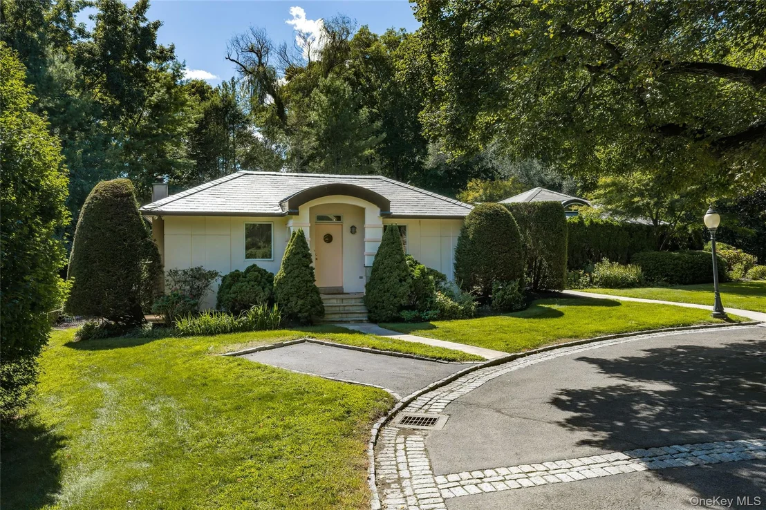 Photo of 7 Rockledge Road