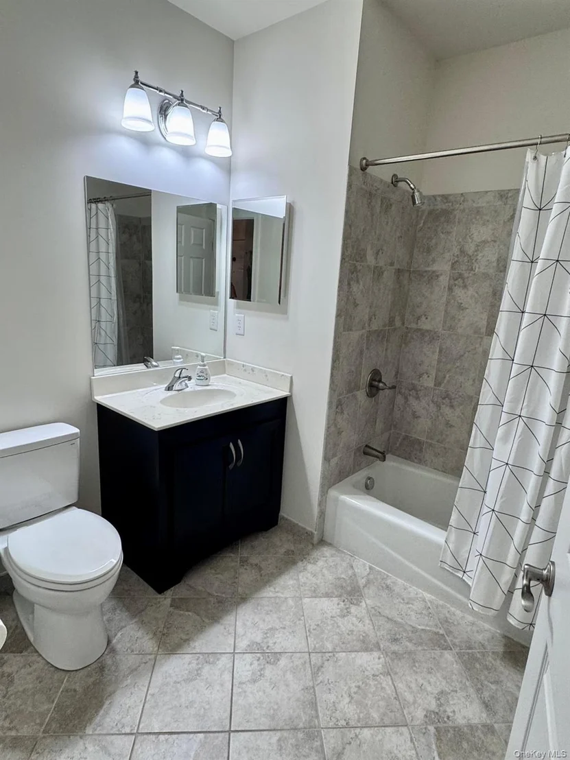 Photo of 622 Regency Drive