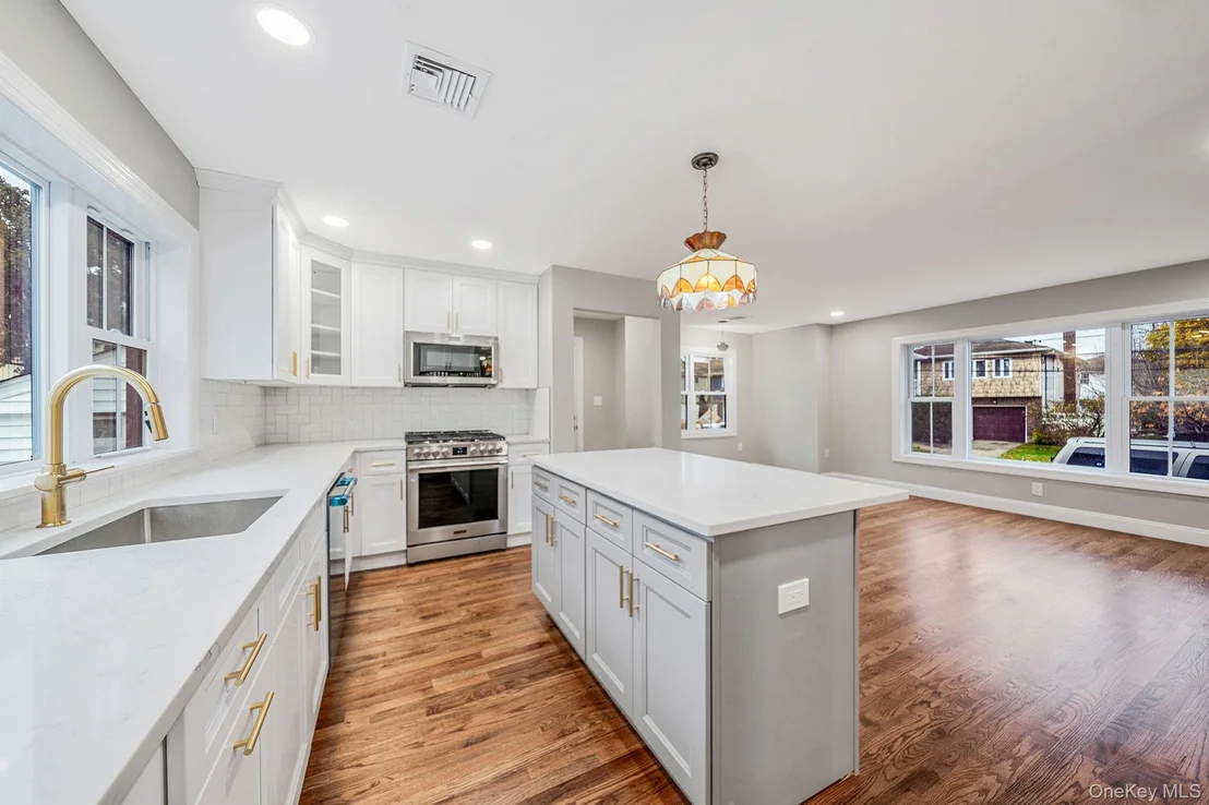 Photo of 2929 Yale Place