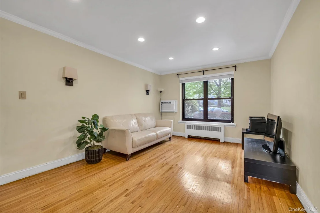 Photo of Unit 1D at 44 Terrace Circle