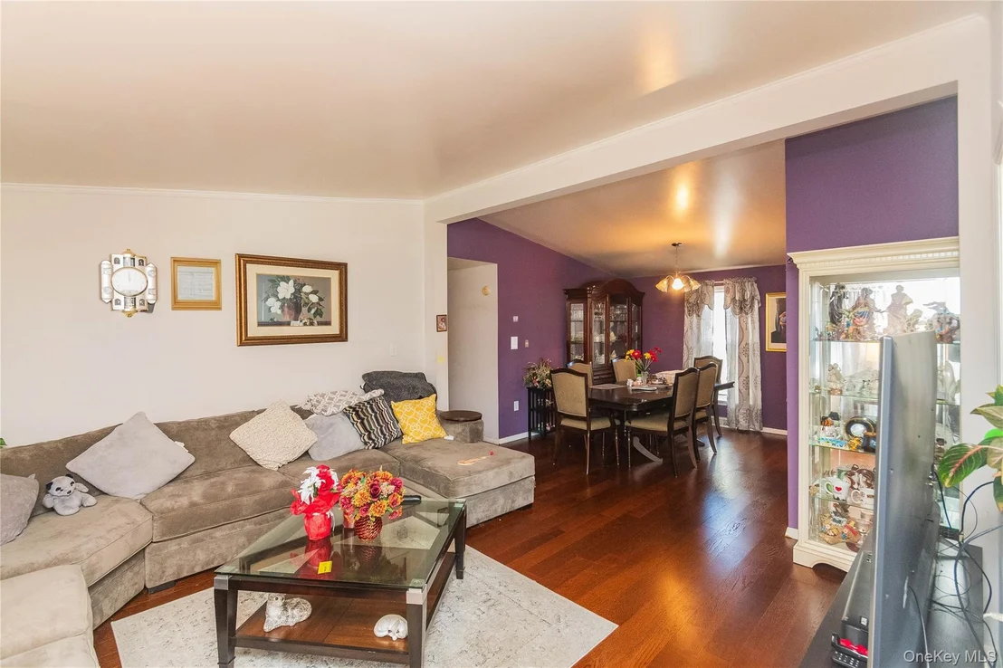 Photo of 19 Biscayne Blvd