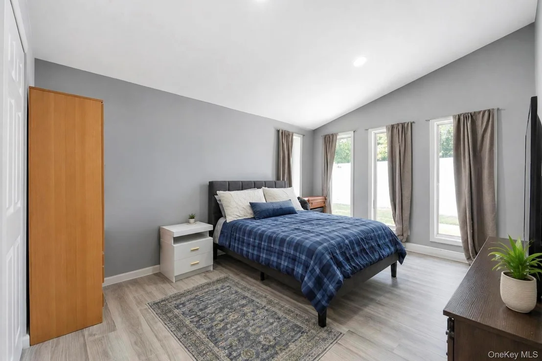 Photo of 10 Helene Drive