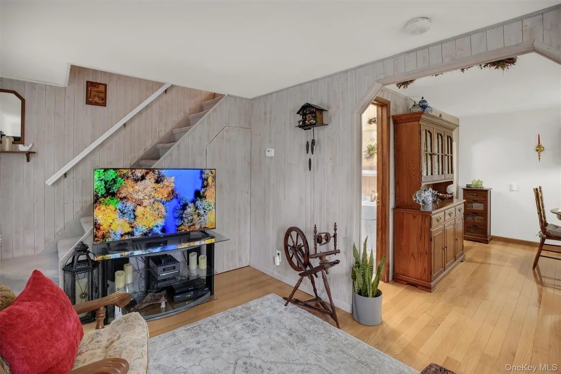 Photo of 103 Wauwepex Trail