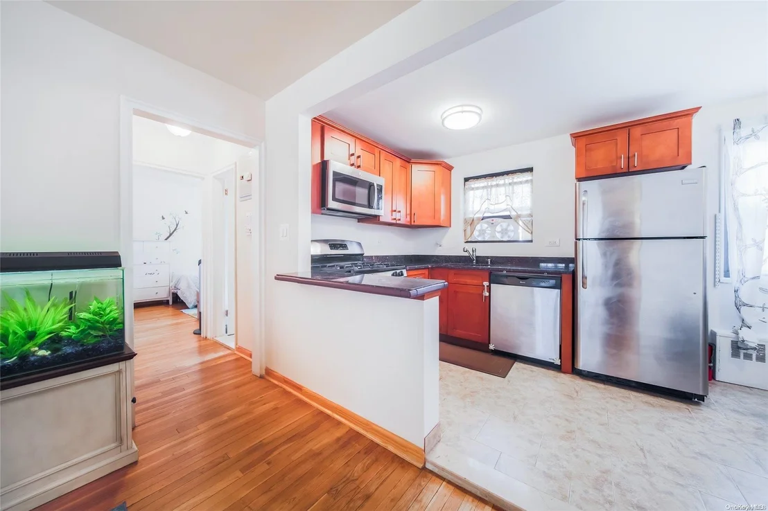 Photo of Unit B at 137-44 68 Drive