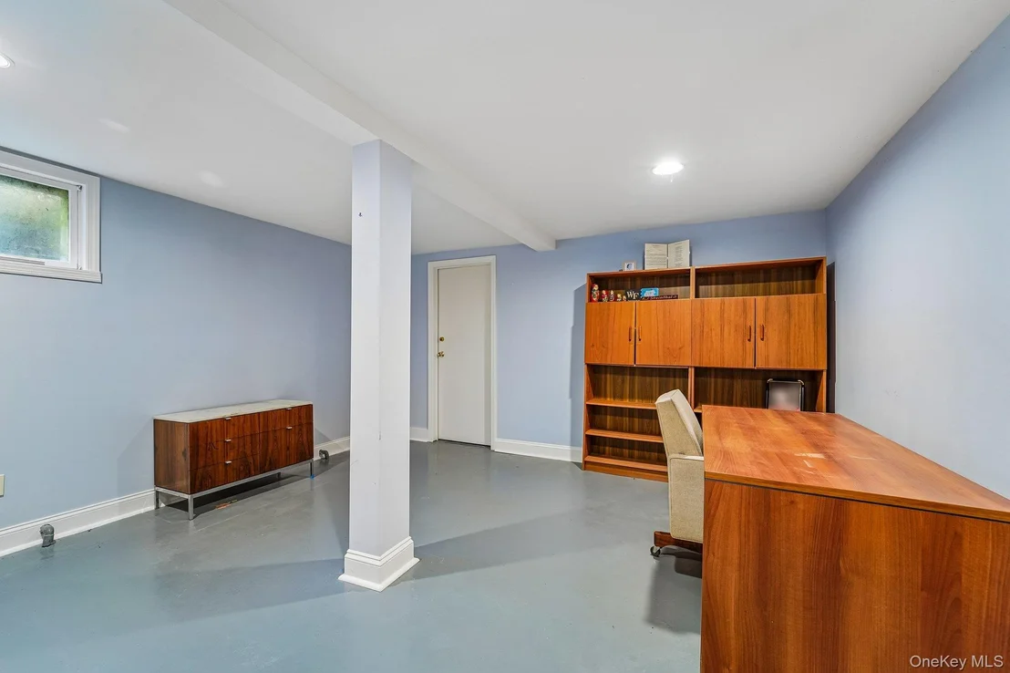 Photo of 16 Edgewood Drive