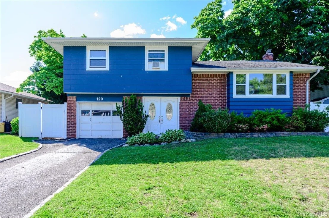 Photo of 120 Sutton Drive
