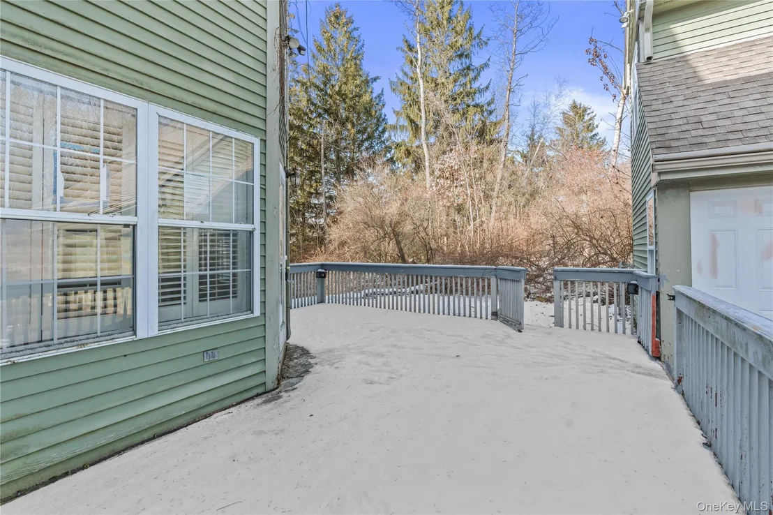 Photo of 2 Bridle Way