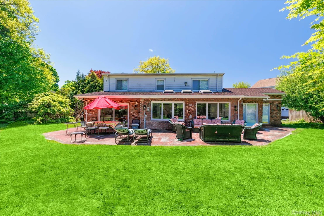 Photo of 10 BELL Place
