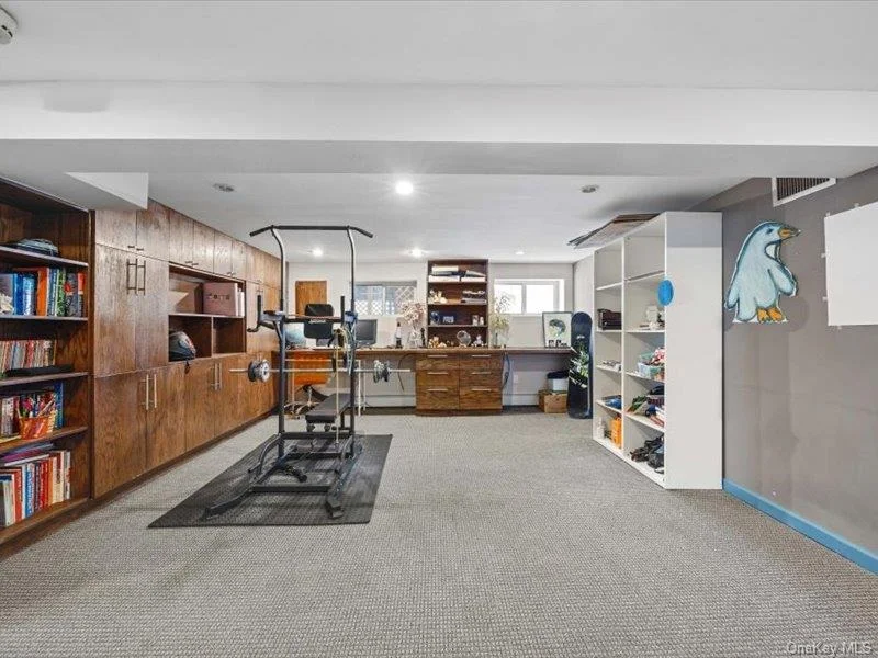 Photo of 844 Flanders Drive