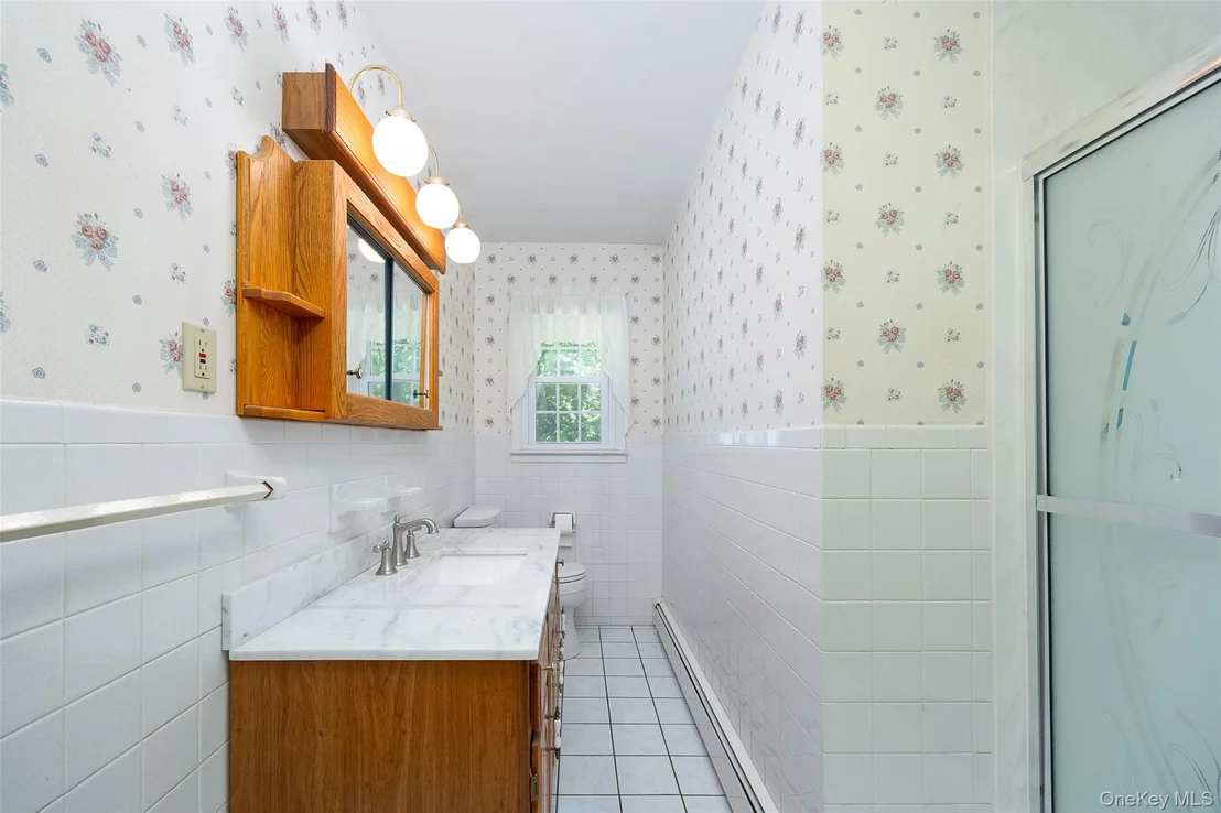 Photo of 89 Edgehill Drive