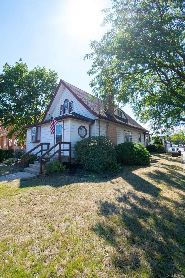 Photo of 2900 Yale Place