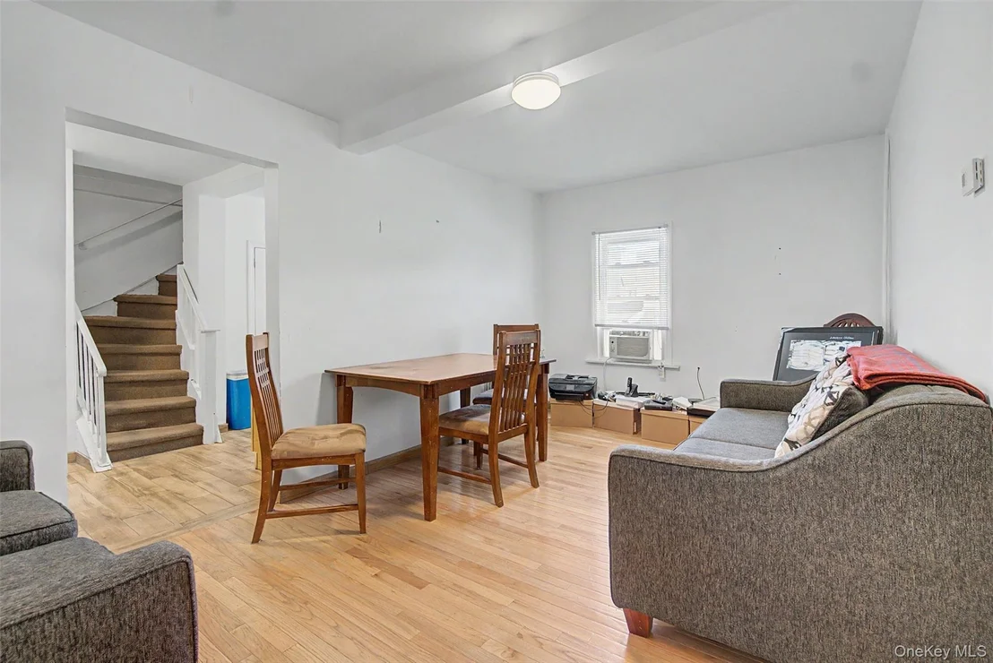 Photo of 1608 Merry Avenue
