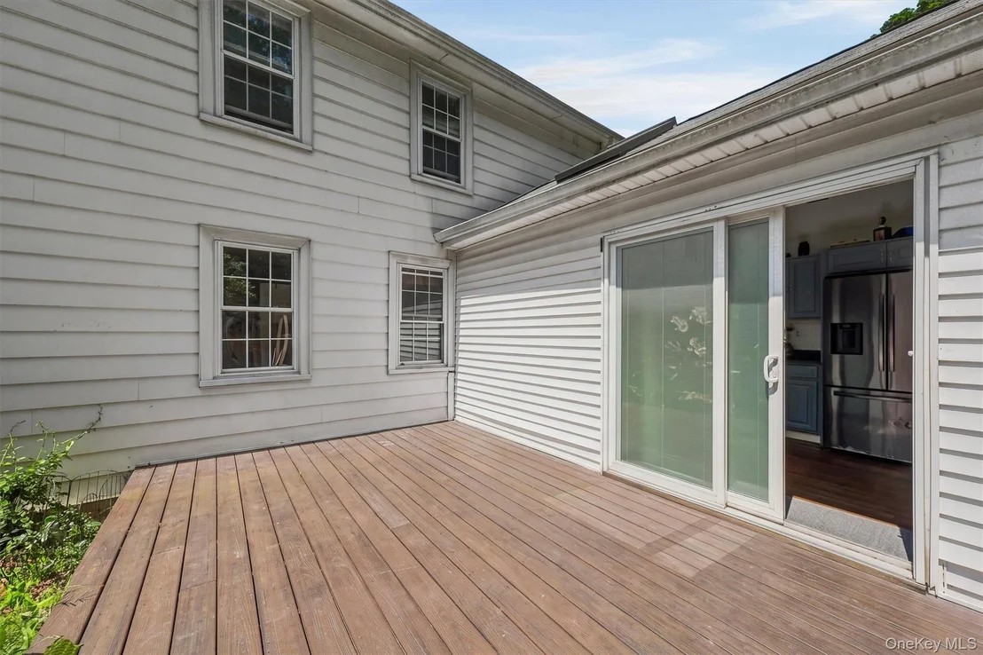 Photo of 10 Dutchess Avenue
