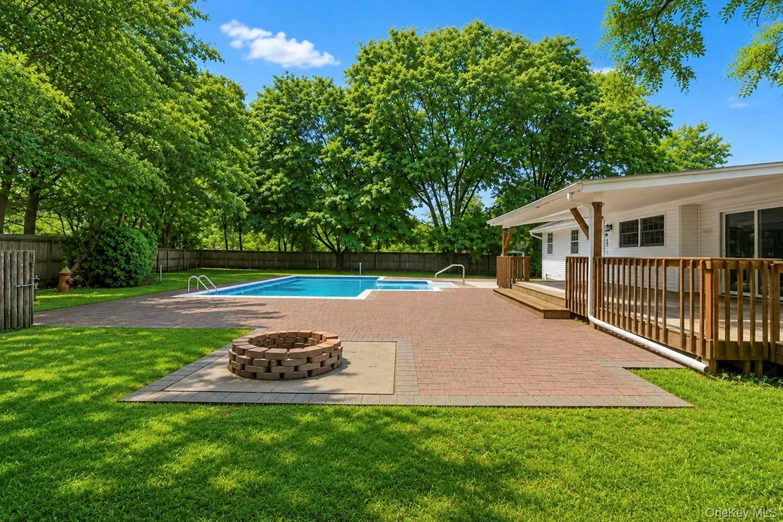 Photo of 10 Aron Drive