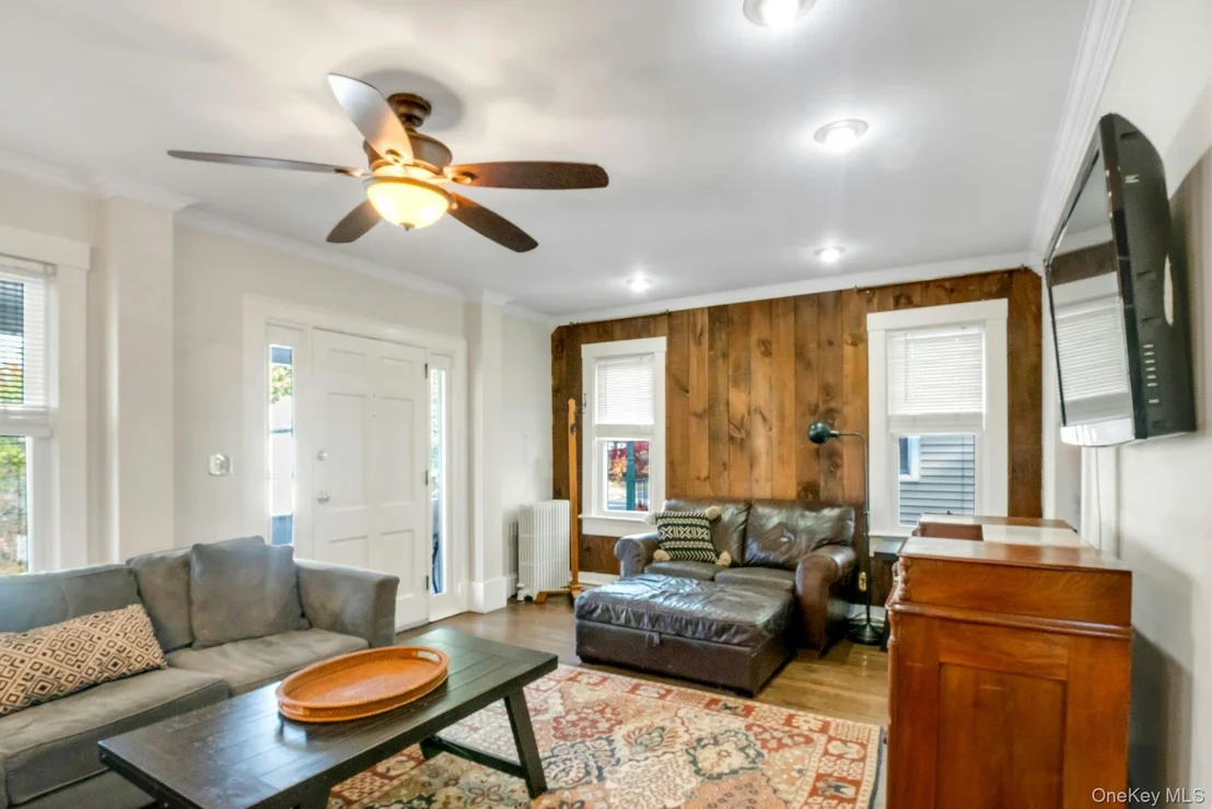 Photo of 8 Eldridge Avenue