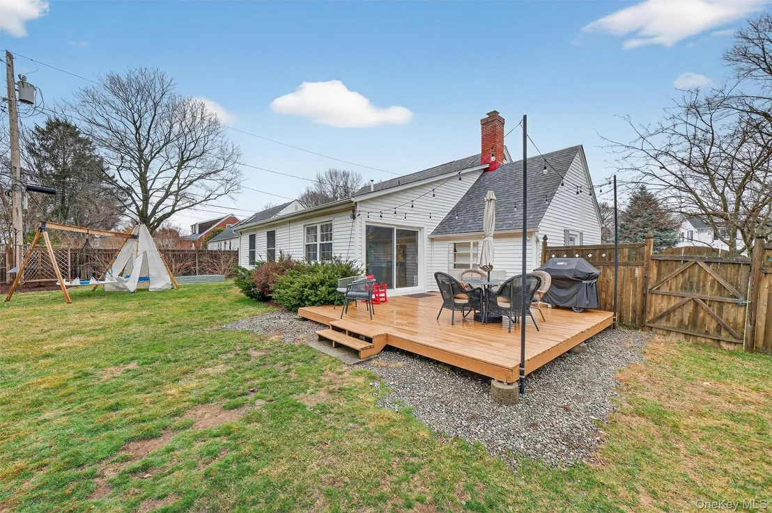 Photo of 114 Chestnut Drive