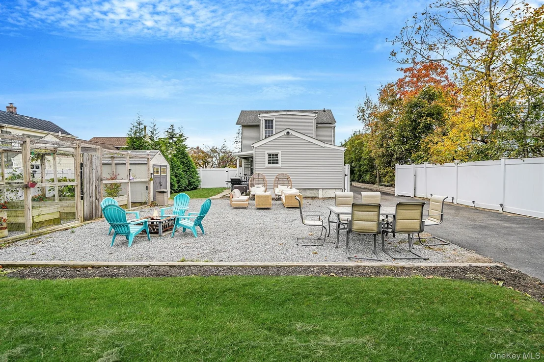 Photo of 45 Maple Avenue
