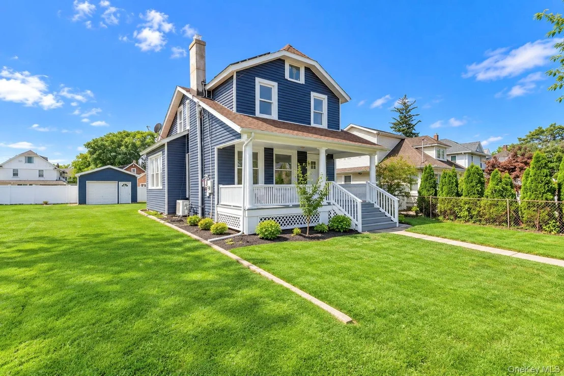 Photo of 8 Burchell Boulevard