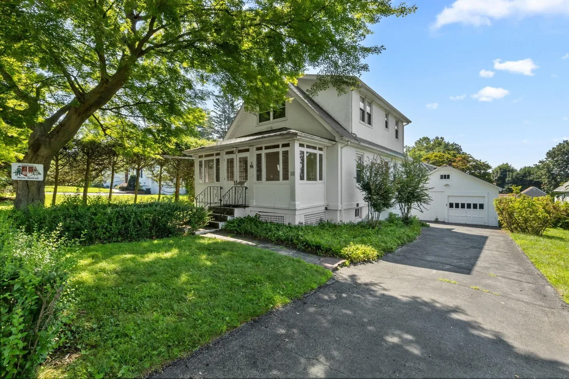 Photo of 98 Westlake Drive