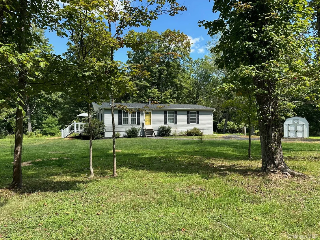 Photo of 484 Edison Timmerman Road