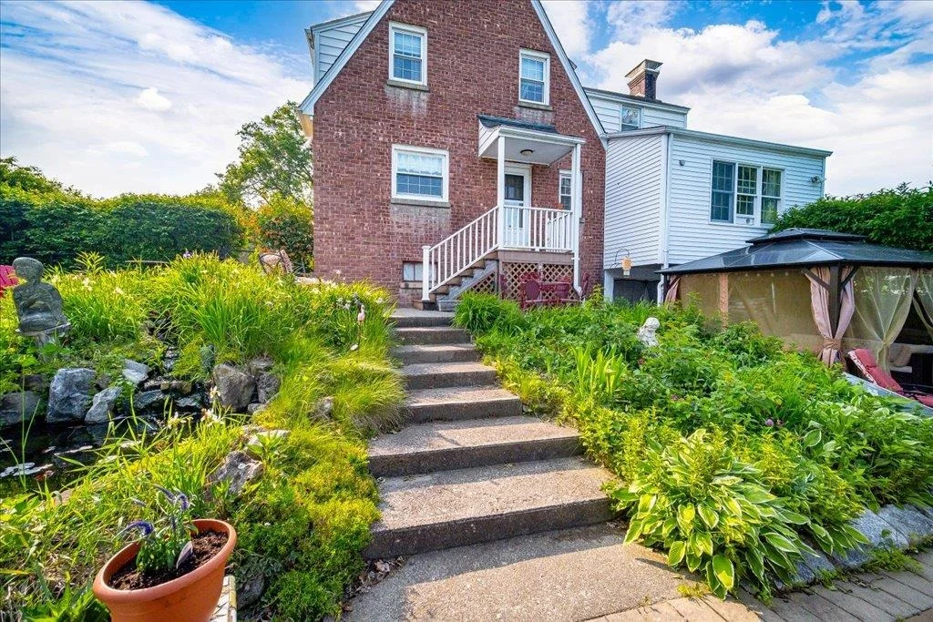 Photo of 70 Cross Street