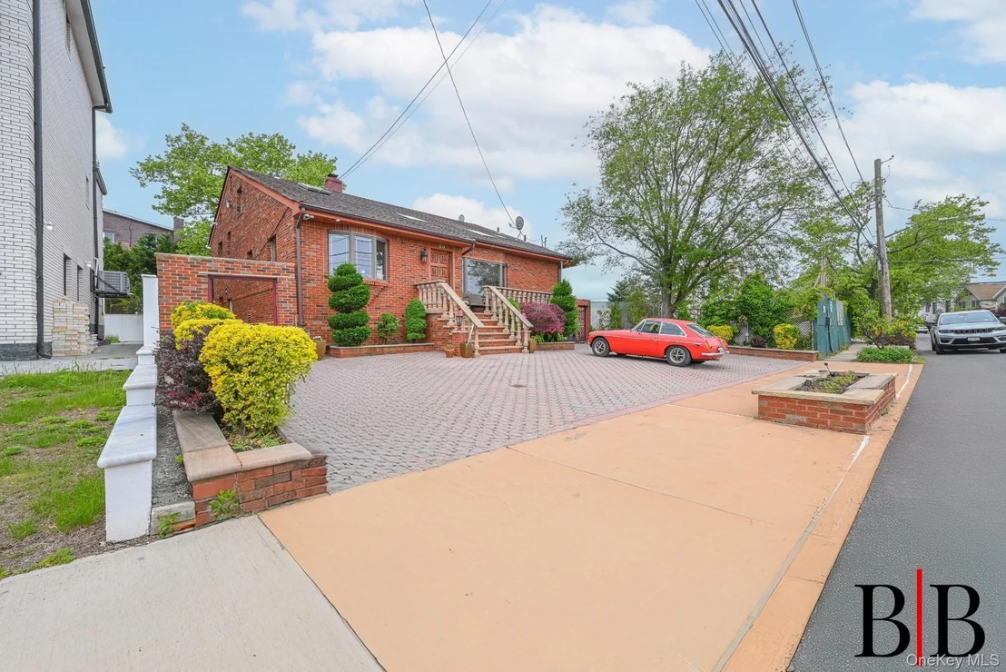 Photo of 80 Whitman Drive