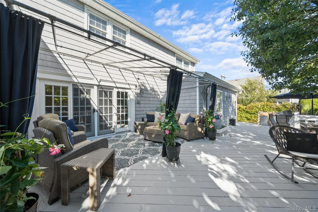 Photo of 156 Cabot Road