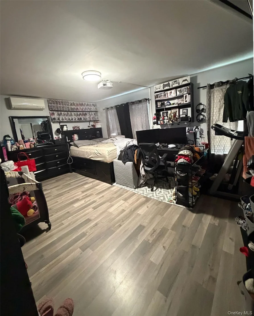 Photo of 83 3rd Avenue