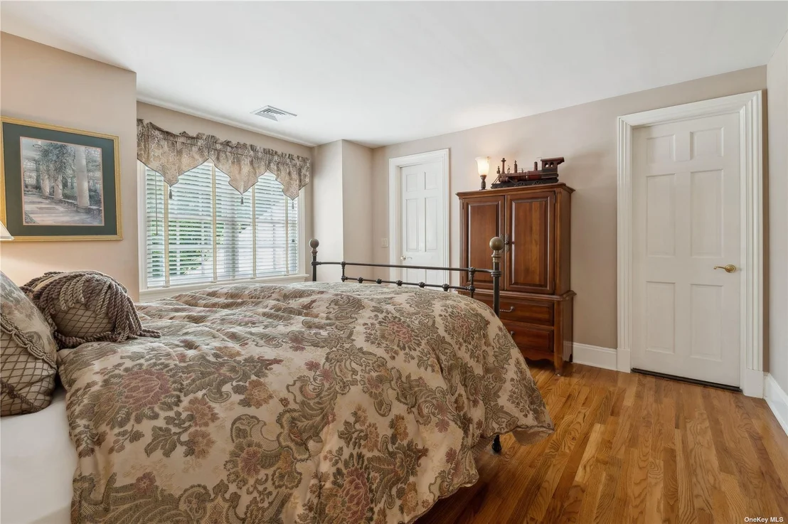 Photo of 5 Peacock Lane