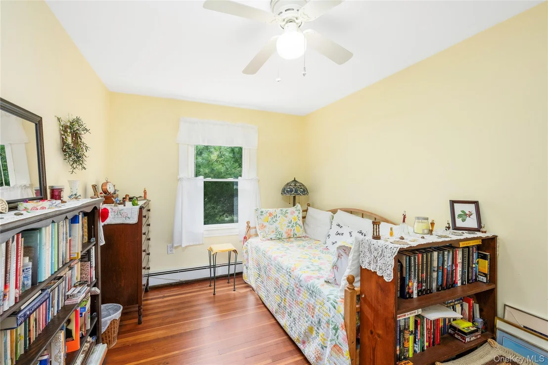 Photo of 24 Grassi Lane